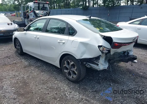 2021 Kia Forte Lxs z USA, uszkodzony, nr VIN 3KPF24AD2ME285486